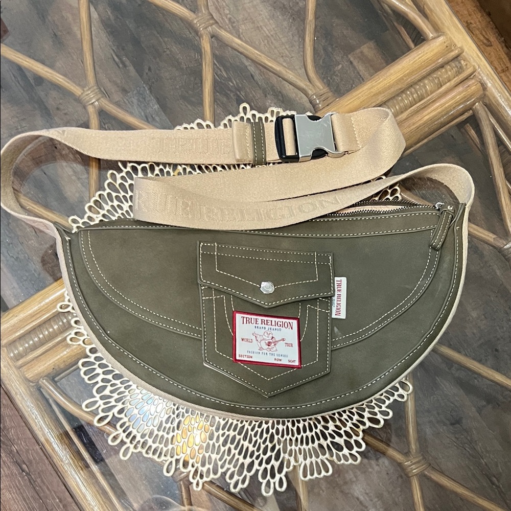 True Religion crossbody bag with Logo Strap - NEW